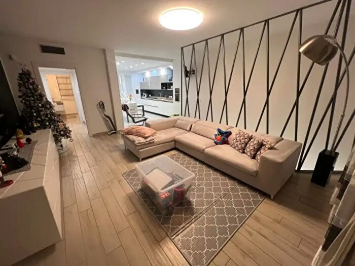 Appartamento trilocale in vendita in Romano Di Lombardia
