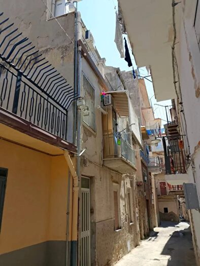 Appartamento trilocale in vendita in Via Saccarella Caltanissetta, Caltanissetta