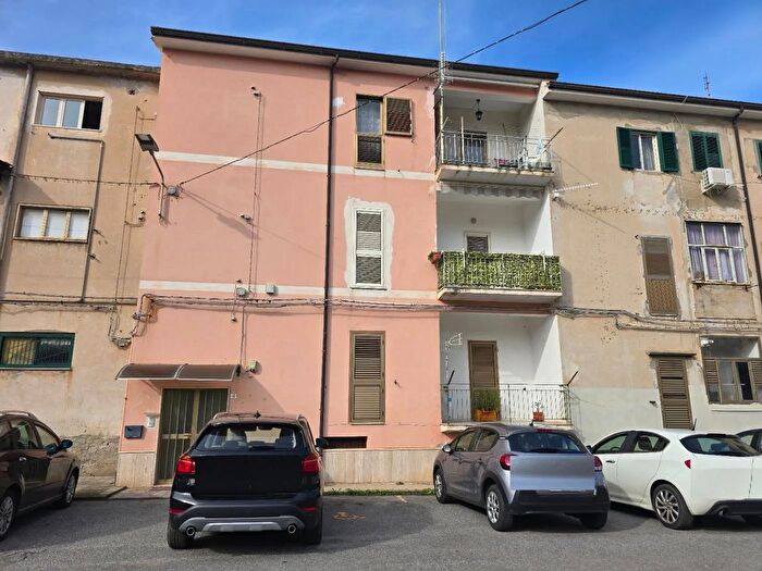 Appartamento trilocale in vendita in Largo Alcide De Gasperi Vibo Valentia, Vibo Valentia