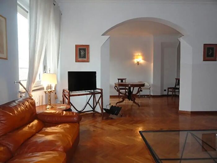 Appartamento con 5 locali in affitto in Via Lamarmora, Torino