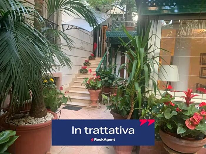 Appartamento bilocale in affitto in Via del Parco Margherita, Napoli