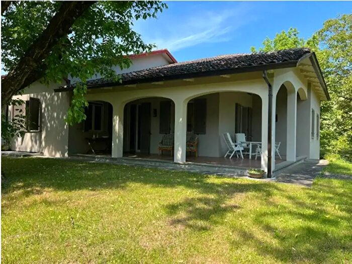 Casa quadrilocale in vendita in Sala Baganza