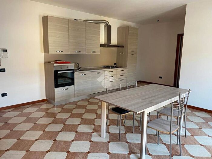 Appartamento quadrilocale in affitto in Centro, Tombolo