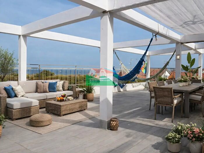 Casa con 10 locali in vendita in Via Guido Cavalcanti, Ravenna