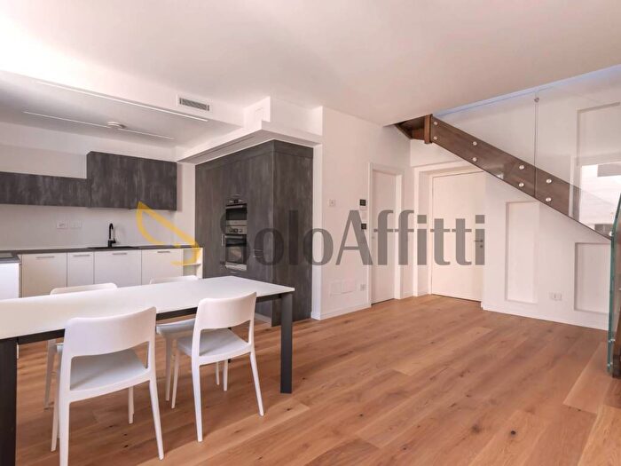 Appartamento trilocale in affitto in Via Giuseppe Giusti, Centro, Lainate