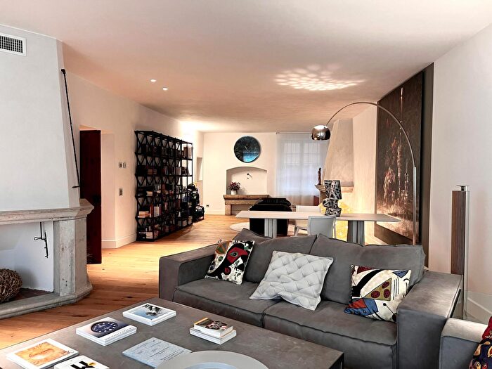 Appartamento quadrilocale in vendita in Via Camillo Benso Cavour, Trento