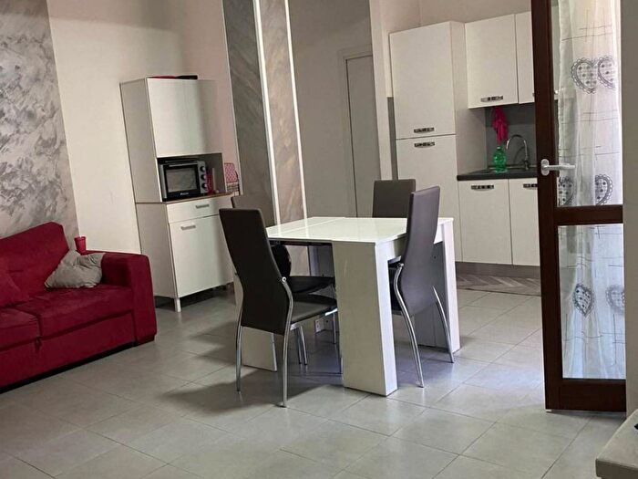 Appartamento trilocale in affitto in Via Marittima, Tribunale, Frosinone