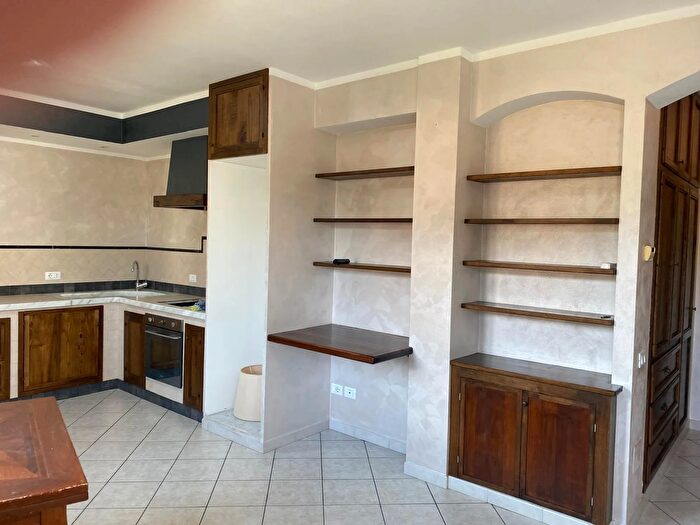 Appartamento trilocale in vendita in Via Paradiso, Castelnuovo Magra