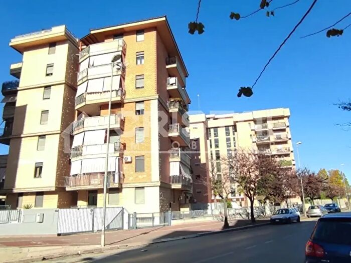 Appartamento quadrilocale in affitto in Via Barletta, Andria