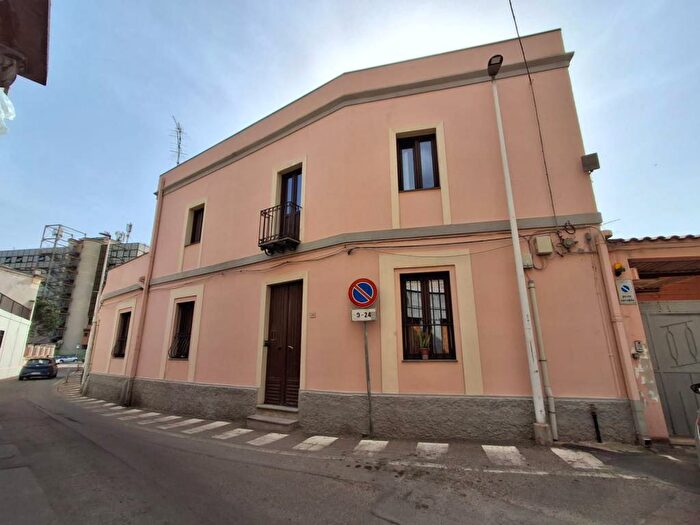 Appartamento bilocale in affitto in Via Umberto I, Quartu, Quartu SantElena
