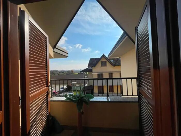 Appartamento trilocale in vendita in Via Carlo Levi, Dairago