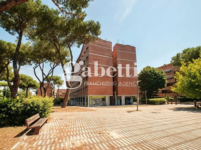 Appartamento trilocale in vendita in Piazza Francesco Vannetti Donnini, Roma