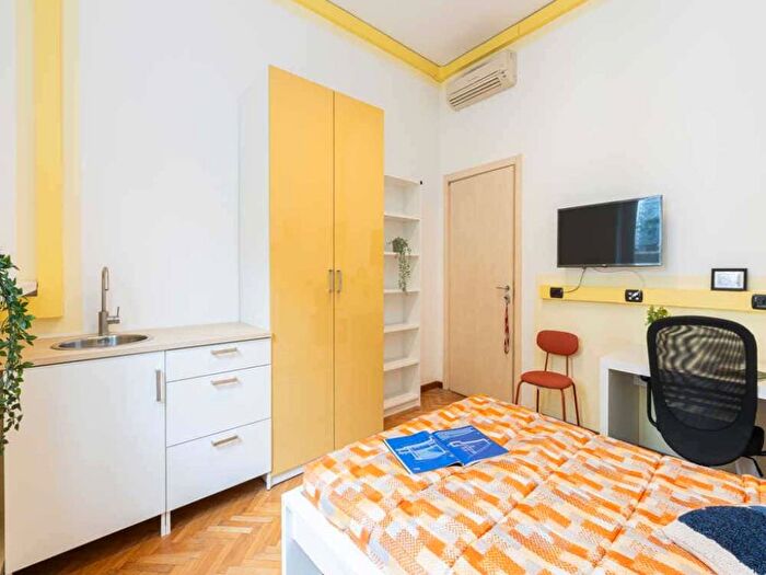 Appartamento con 6 locali in affitto in Via Nino Bixio, Porta Venezia, Milano