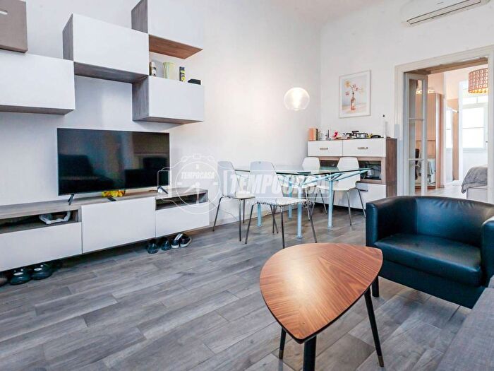 Appartamento bilocale in affitto in Via Pastrengo, Isola, Milano