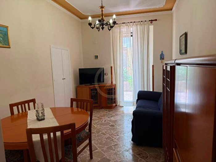 Casa trilocale in affitto in Via Mertole, Centro Storico, Acireale