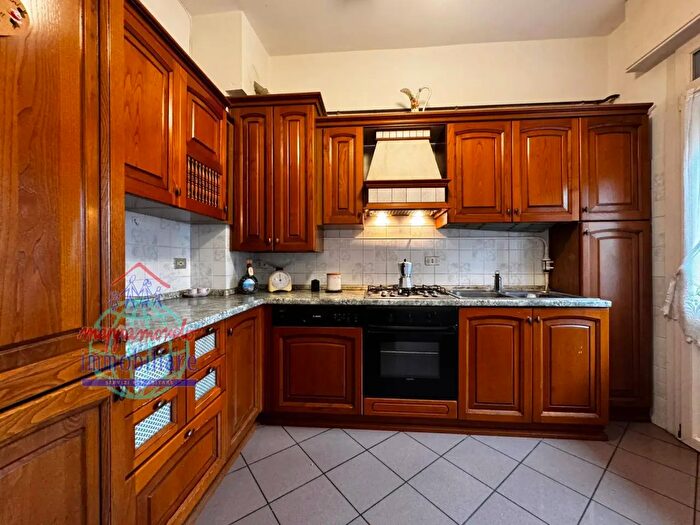 Appartamento quadrilocale in vendita in Via XXV Aprile, Galliera