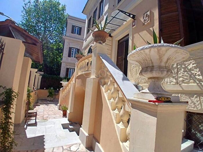 Casa trilocale in affitto in San Saba Caracalla, Roma