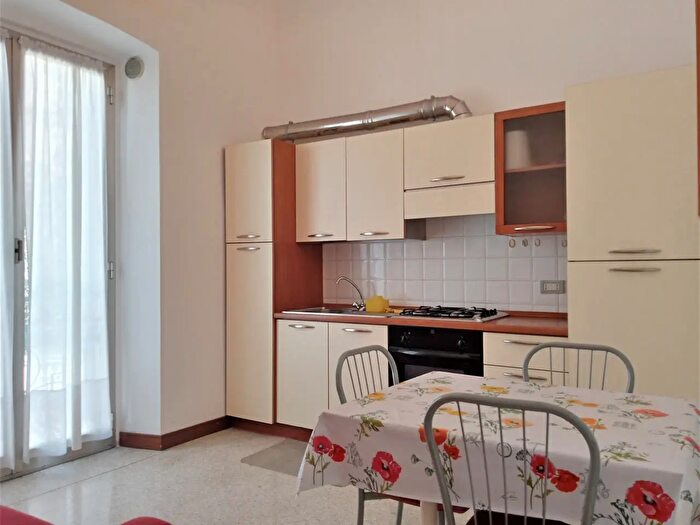 Appartamento quadrilocale in affitto in Via Gropallo, Genova