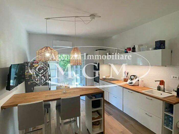 Casa con 6 locali in vendita in Santa Maria A Monte
