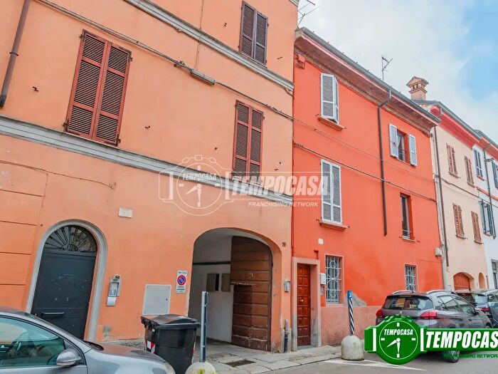 Appartamento bilocale in vendita in Via X Giugno, Piacenza