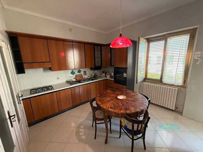 Appartamento quadrilocale in vendita in Via Leonardo da Vinci, Ceglie Messapica