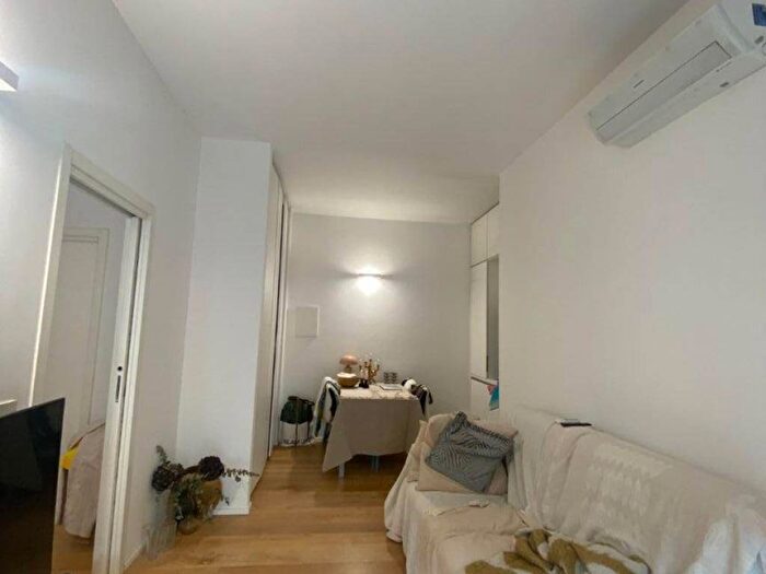Appartamento bilocale in affitto in Via Marghera, Frua, Milano