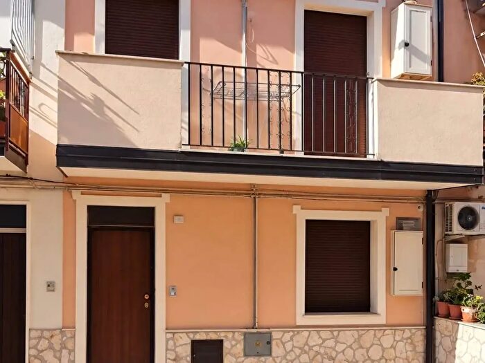Casa quadrilocale in vendita in Palmi