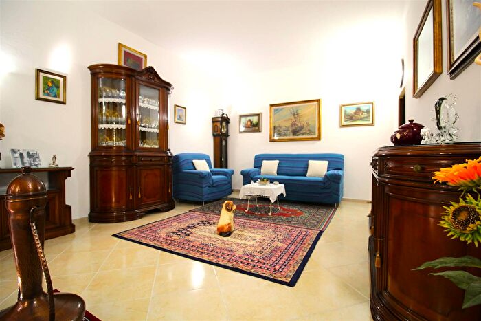 Appartamento con 5 locali in vendita in San Godenzo