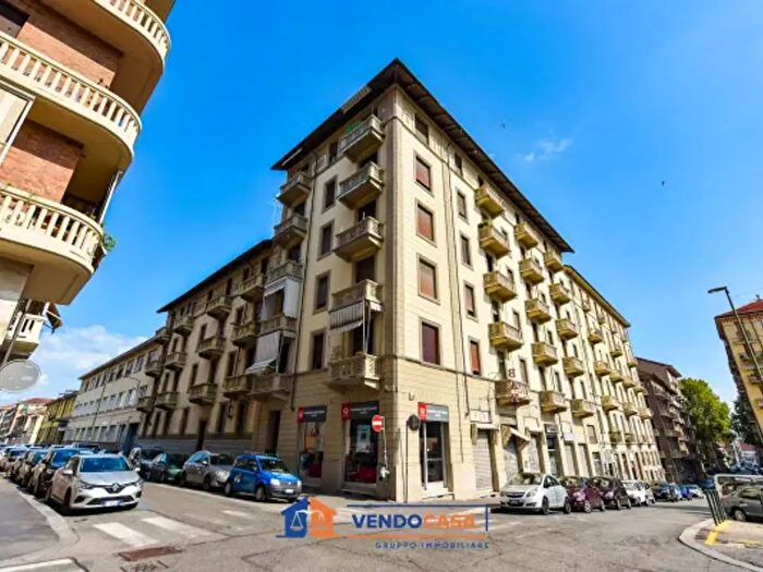 Appartamento trilocale in vendita in Via Domenico Capellina, Torino