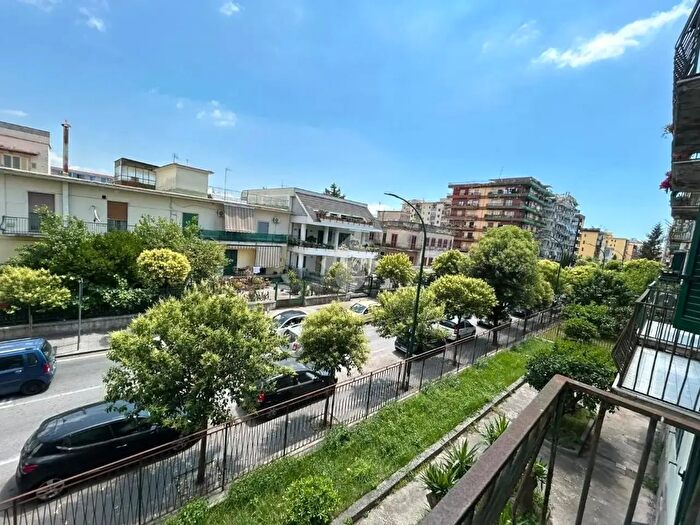 Appartamento trilocale in vendita in Via T Tasso, Casoria