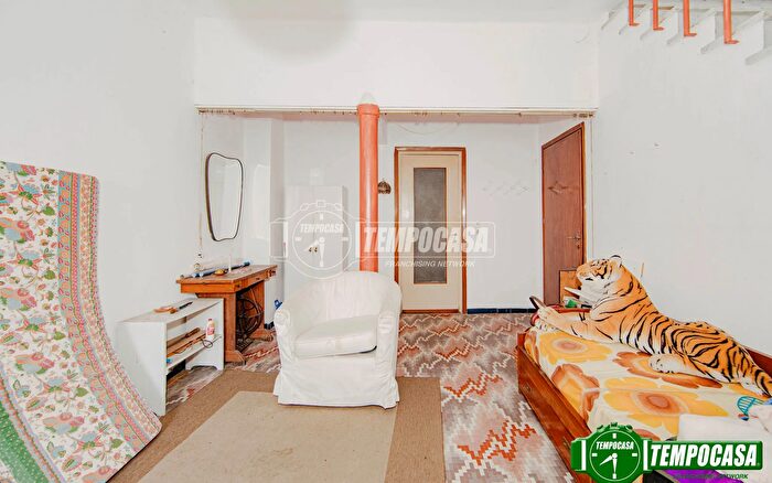 Appartamento quadrilocale in vendita in Via Carlo Pezzani, Voghera