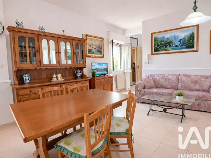 Casa con 7 locali in vendita in Via Poggio Rotondo, Ravanusa