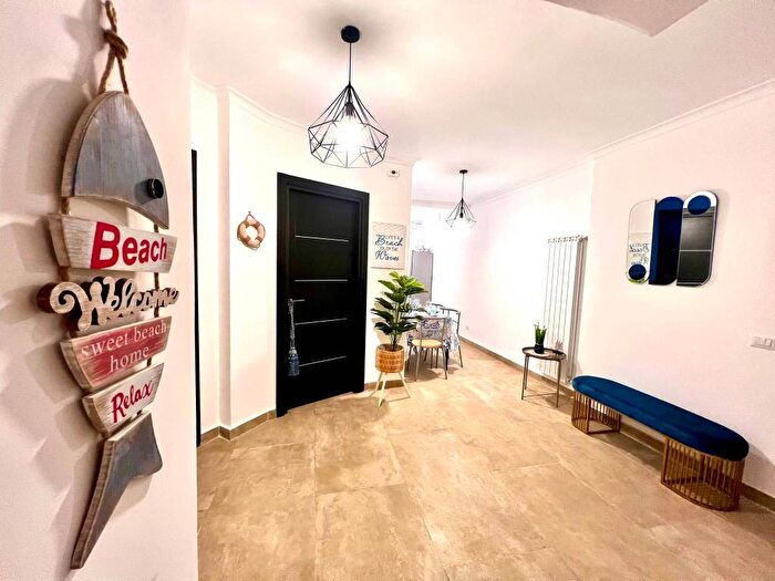 Appartamento trilocale in affitto in Via delle Zattere, Ostia Ponente, Roma