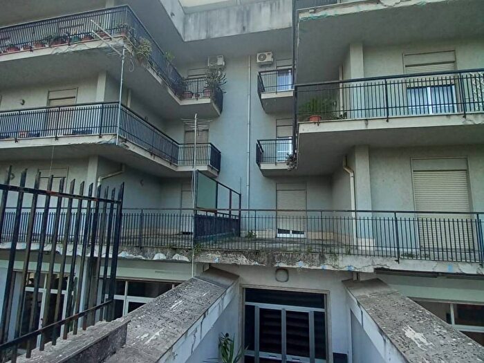 Appartamento con 5 locali in affitto in Via Ferrarecce, Ferrarecce Università, Caserta