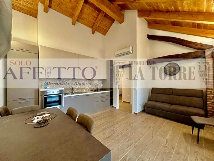 Appartamento trilocale in affitto in Via Provinciale Alessandria Sale, Alessandria