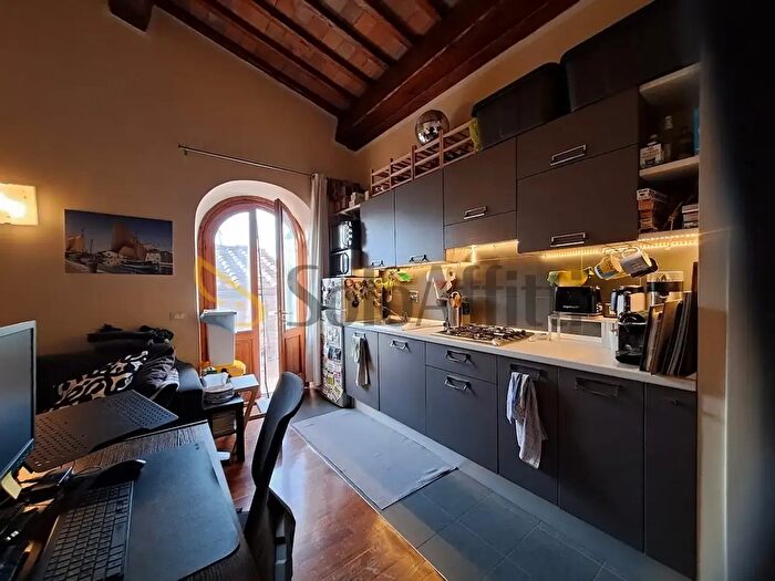 Appartamento bilocale in affitto in Via R Giuliani, Firenze