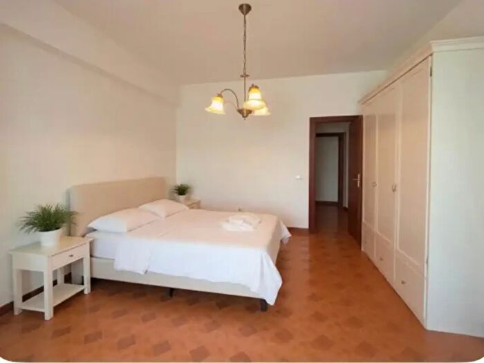 Appartamento trilocale in vendita in Via Cristoforo Colombo, Falcone