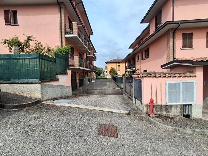 Appartamento trilocale in vendita in Santa Giuletta