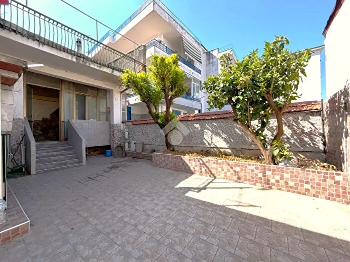 Casa trilocale in vendita in Via E a Mario, Casoria