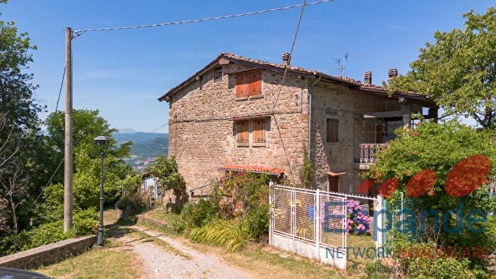 Casa con 8 locali in vendita in Località Stanco di Sotto, Grizzana Morandi