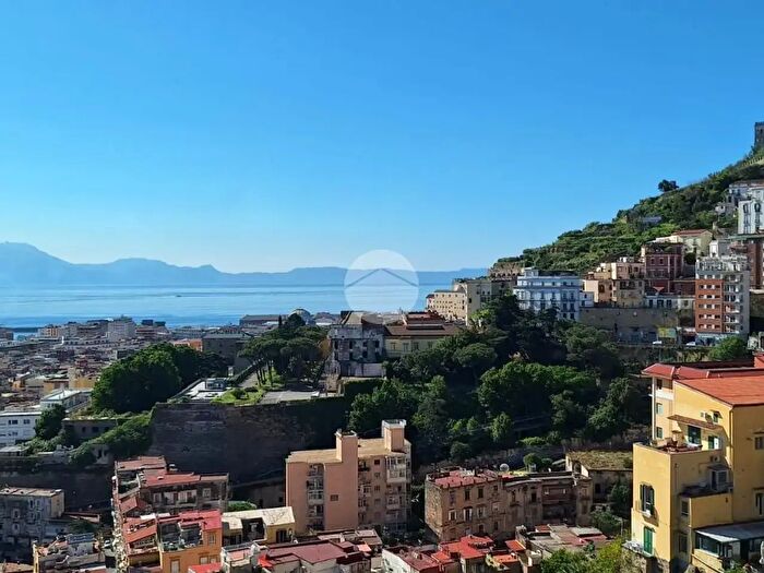 Appartamento con 5 locali in vendita in CSo Vittorio Emanuele, Napoli