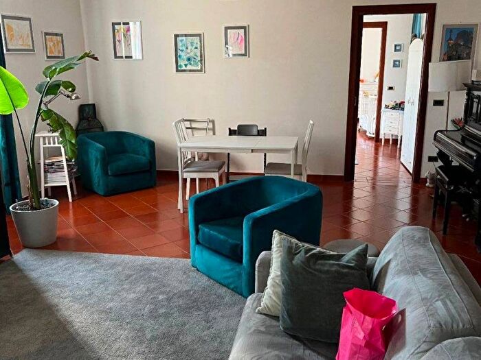 Appartamento quadrilocale in affitto in Piazza Antonio Fontanesi, Centro Storico, Reggio Emilia