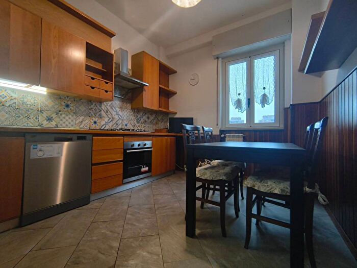 Appartamento trilocale in affitto in Viale Monza, Precotto, Milano