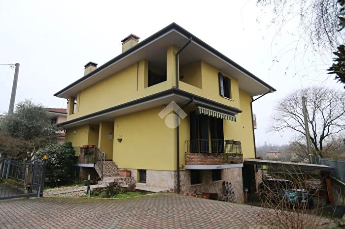 Casa con 5 locali in vendita in Via Castellana, Venezia