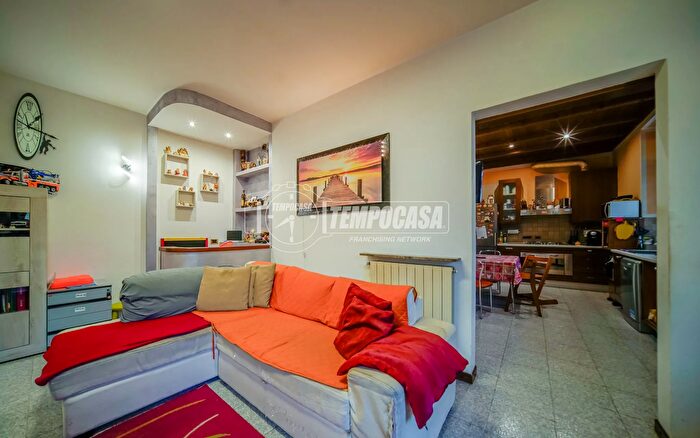 Appartamento trilocale in vendita in Via Monte Grappa E, Carnago