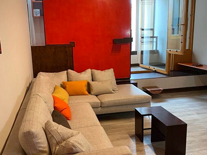 Appartamento bilocale in affitto in Piazza Giuseppe Garibaldi, Centro Storico, Parma