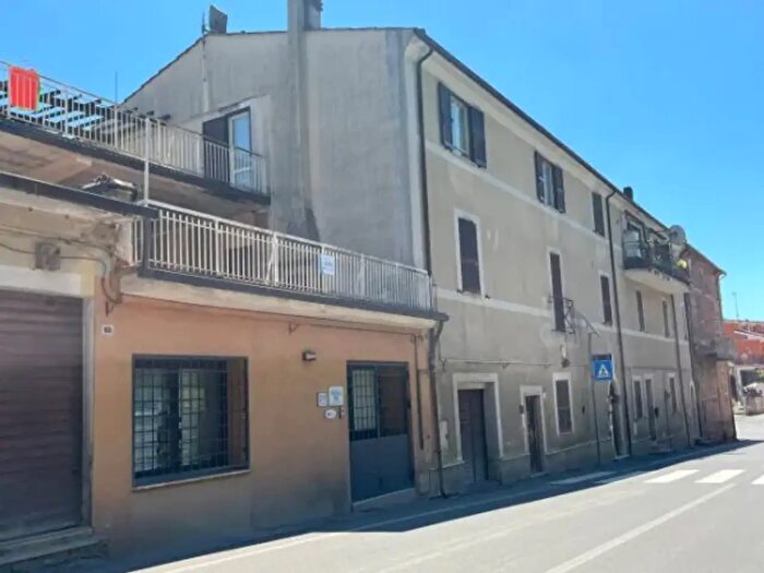 Appartamento con 5 locali in vendita in Via San Lanno, Vasanello
