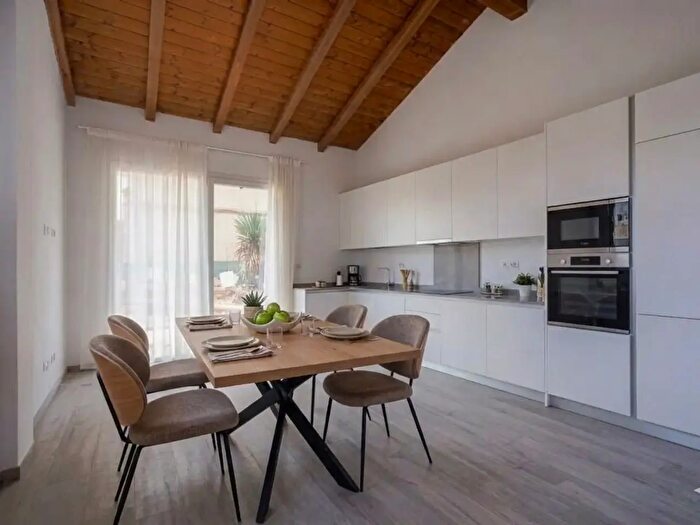 Casa trilocale in vendita in Strada Langhirano, Parma