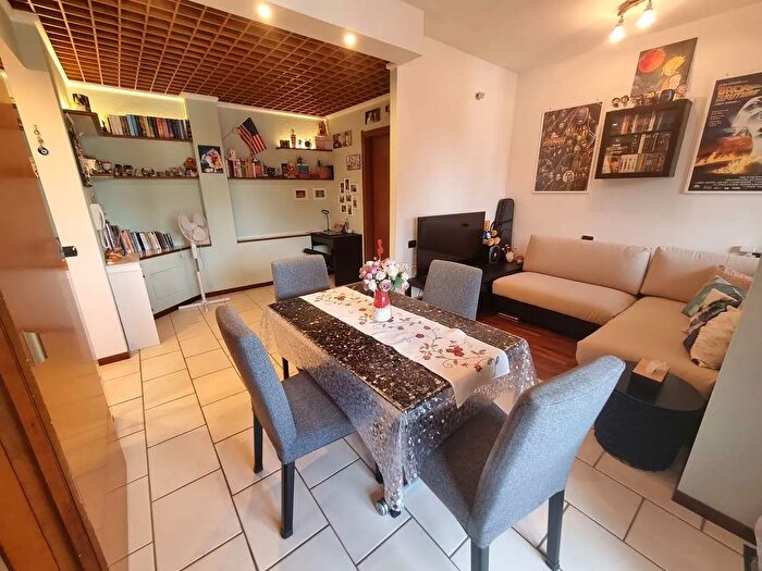 Appartamento bilocale in vendita in Via Donizetti, BovisioMasciago