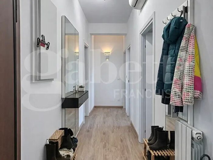 Appartamento trilocale in vendita in Via Filippo Beroaldo, Bologna